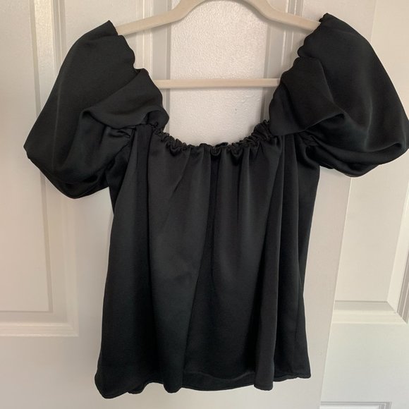 *NWOT* Club Monaco - Malaina OFF SHOULDER PUFF SLEEVE Top - Picture 6 of 6